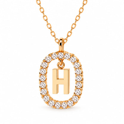 Belle halsband med bokstaven H